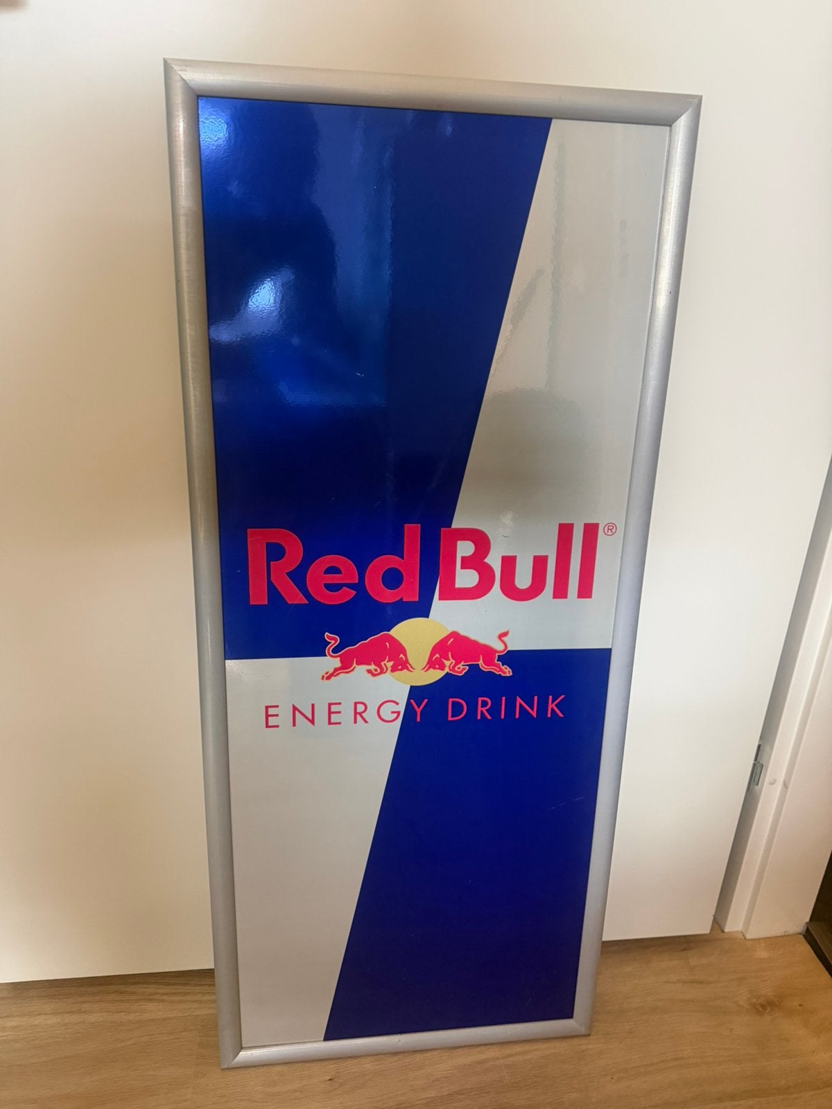 Origineel Red Bull reclamebord wandbord – mancave/bar, Verzamelen, Merken en Reclamevoorwerpen, Ophalen, Zo goed als nieuw, Reclamebord