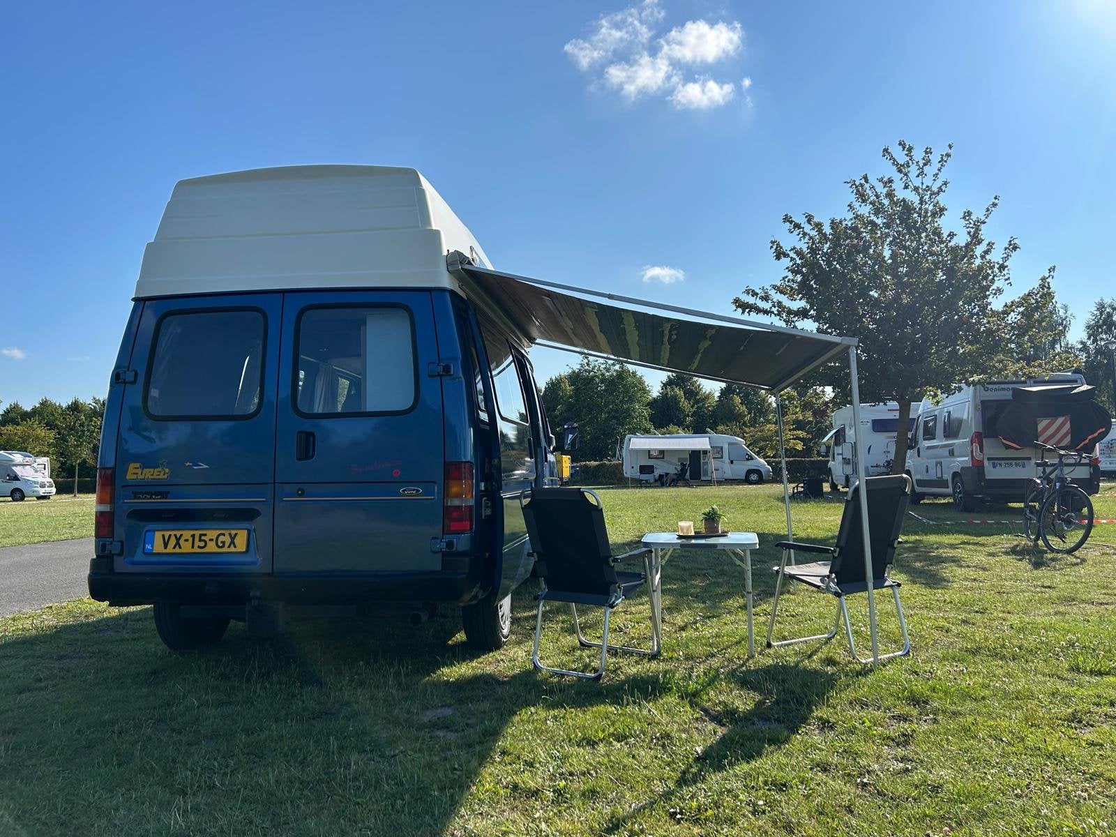 Foto 15 van Ford TRANSIT 80D ORINELE FABRIEKS BUSCAMPER 4 SLAAP PLAATSEN
