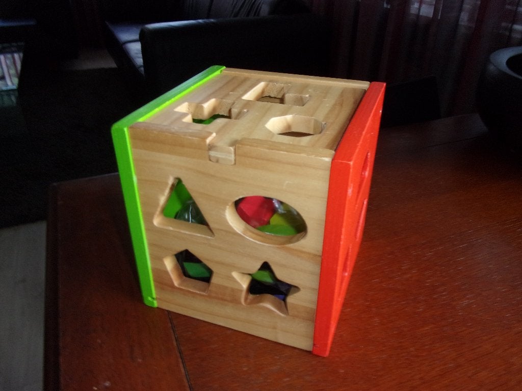 Houten SPEELKUBUS met 13 BLOKJES, als nieuw, Kinderen en Baby's, Speelgoed | Houten speelgoed, Ophalen of Verzenden, Zo goed als nieuw