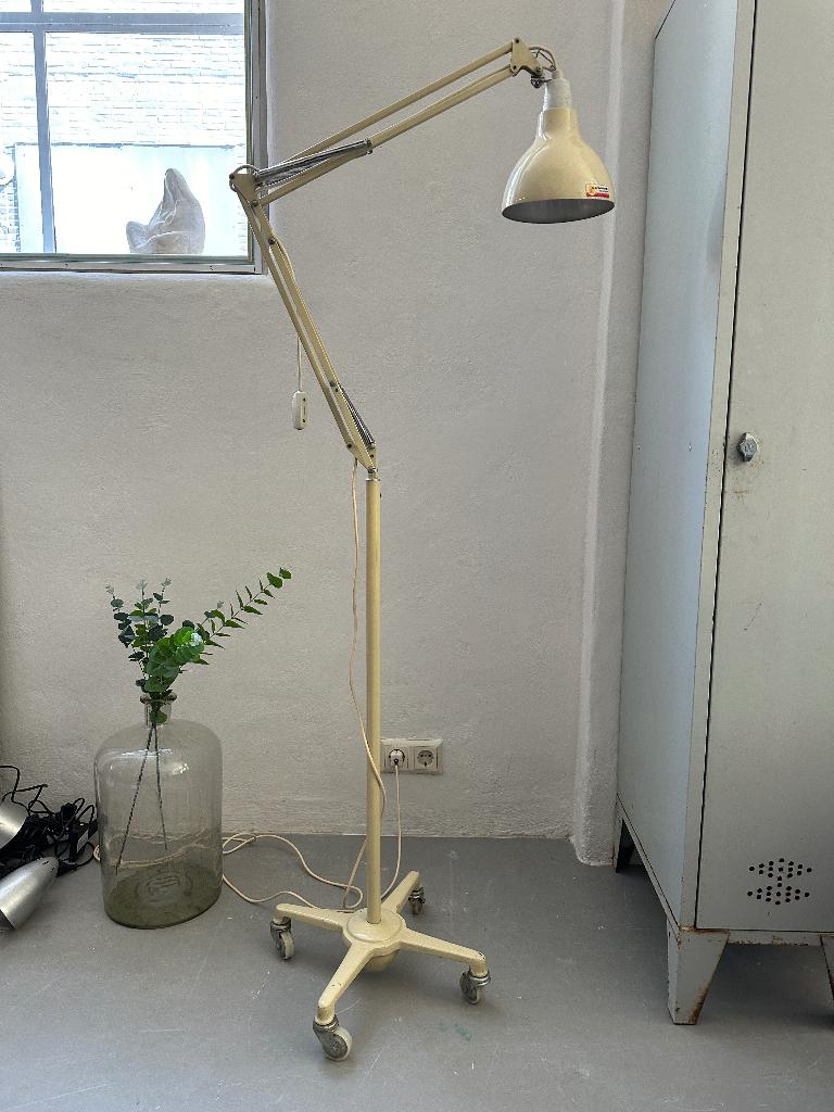 Oud design medical vloerlamp, werklamp, operatielamp, Ophalen, Gebruikt, -, -