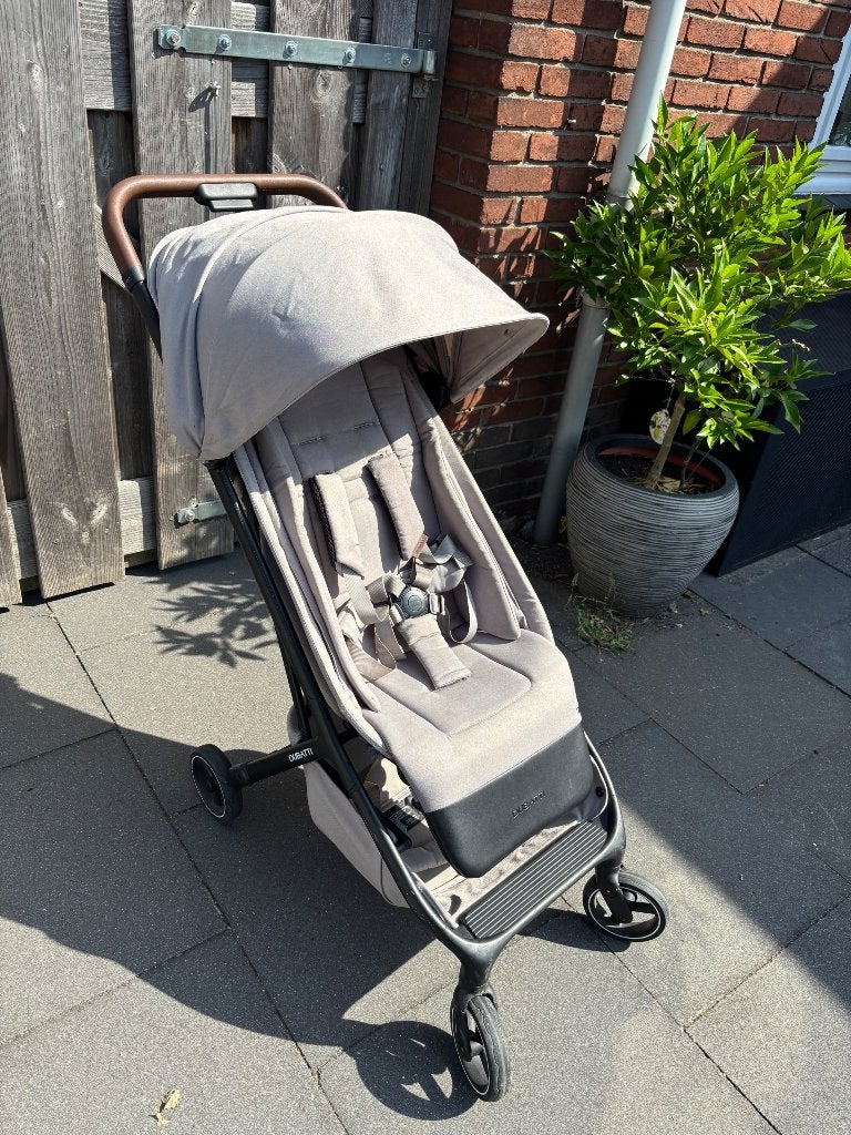 Dubatti smart buggy, Kinderen en Baby's, Buggy's, Gebruikt, Overige merken, Verstelbare rugleuning, Zonnekap, Ophalen