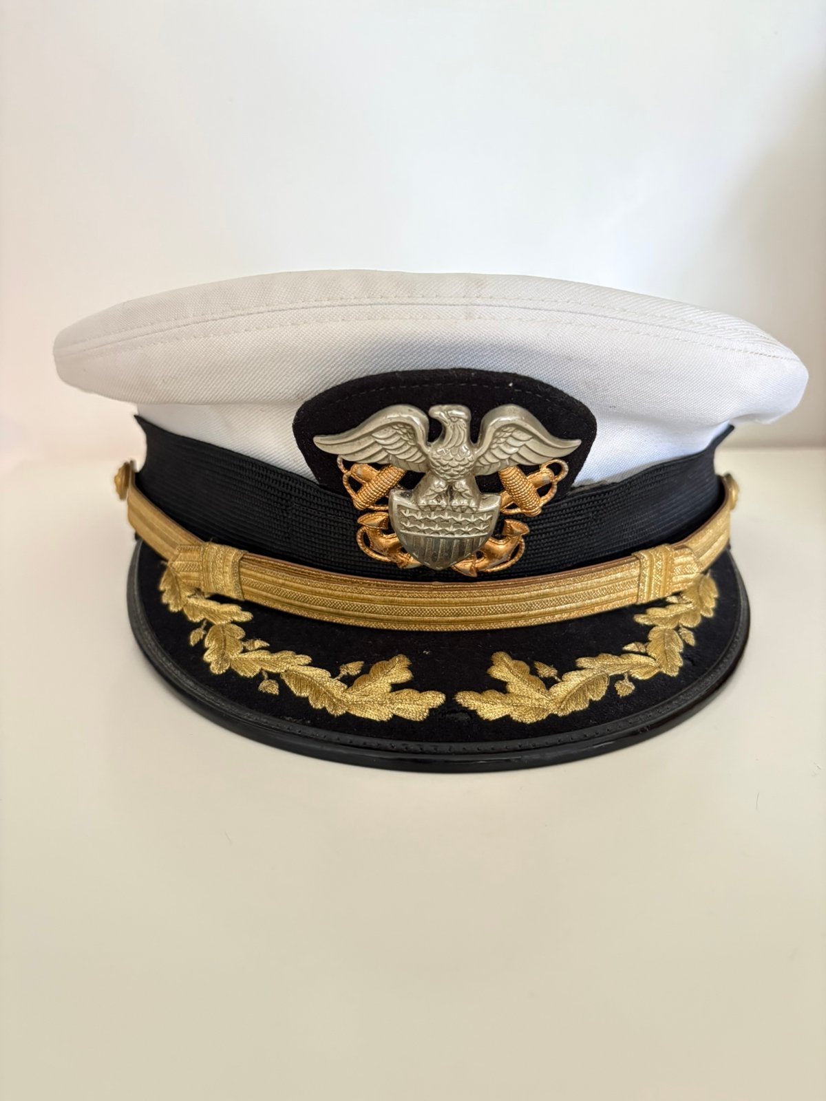 US Navy Officer's Captain Commander cap 1960s, Ophalen of Verzenden, Marine, Amerika, Embleem of Badge