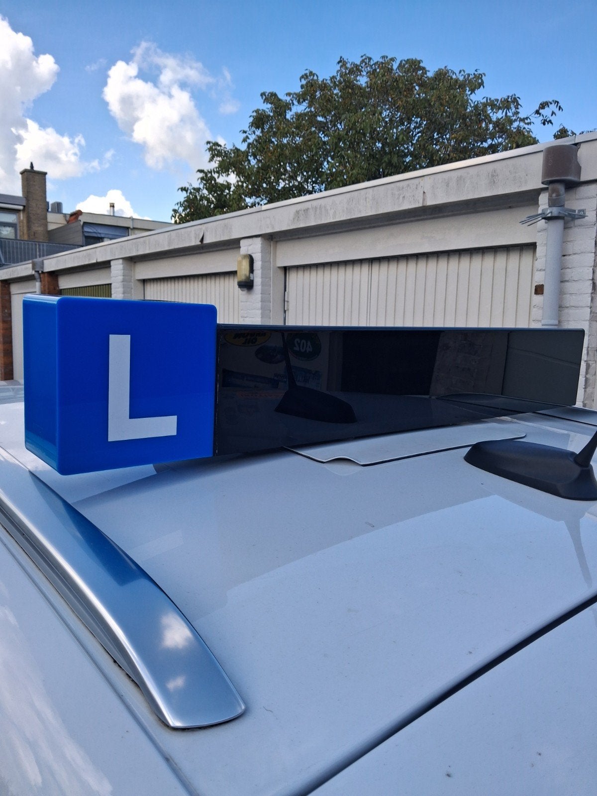 L-bord met magneetbevestiging voor rijles, Ophalen, Gebruikt