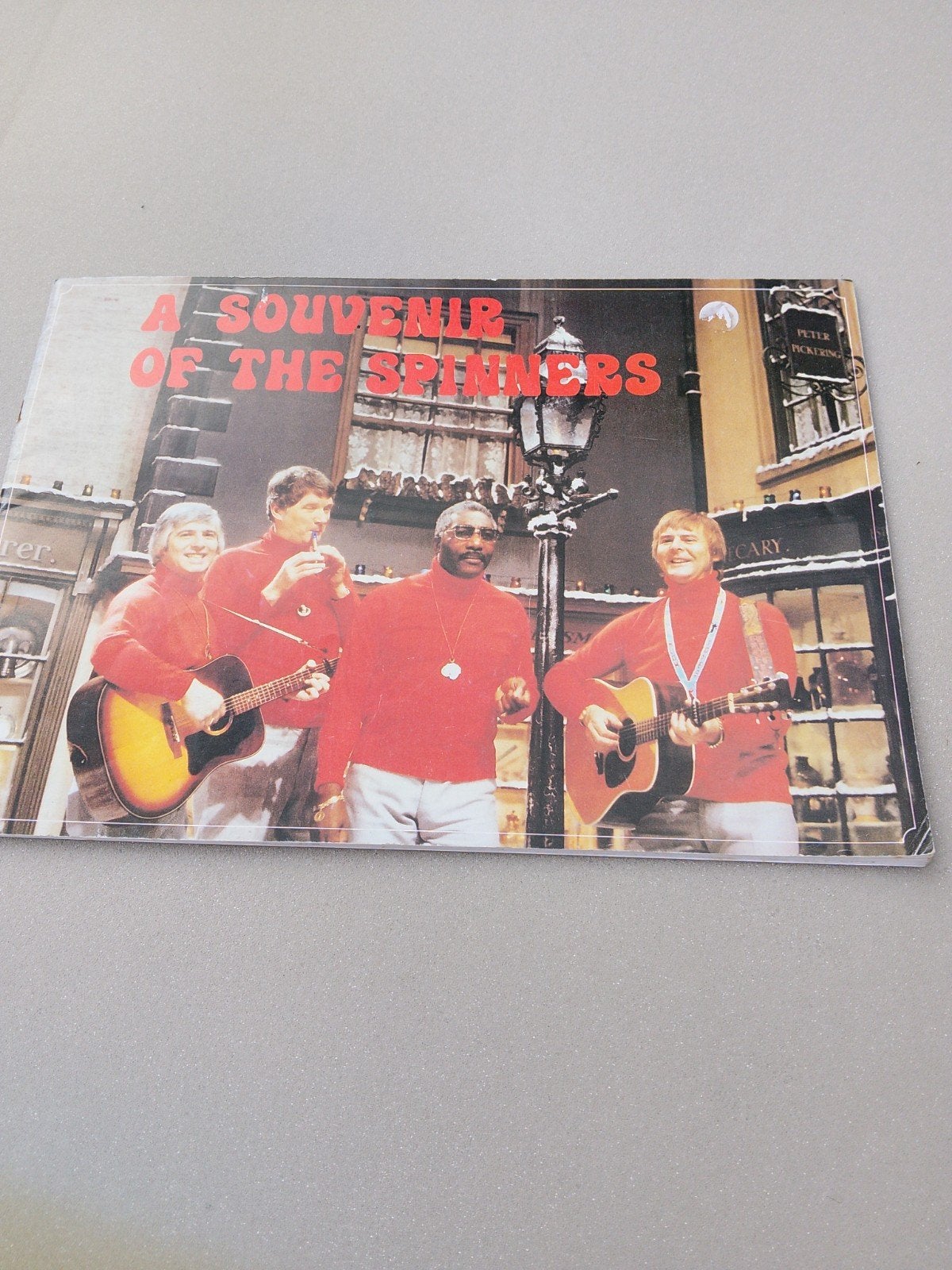 A Souvenir of The Spinners - storybook (1979), Ophalen of Verzenden, Gebruikt