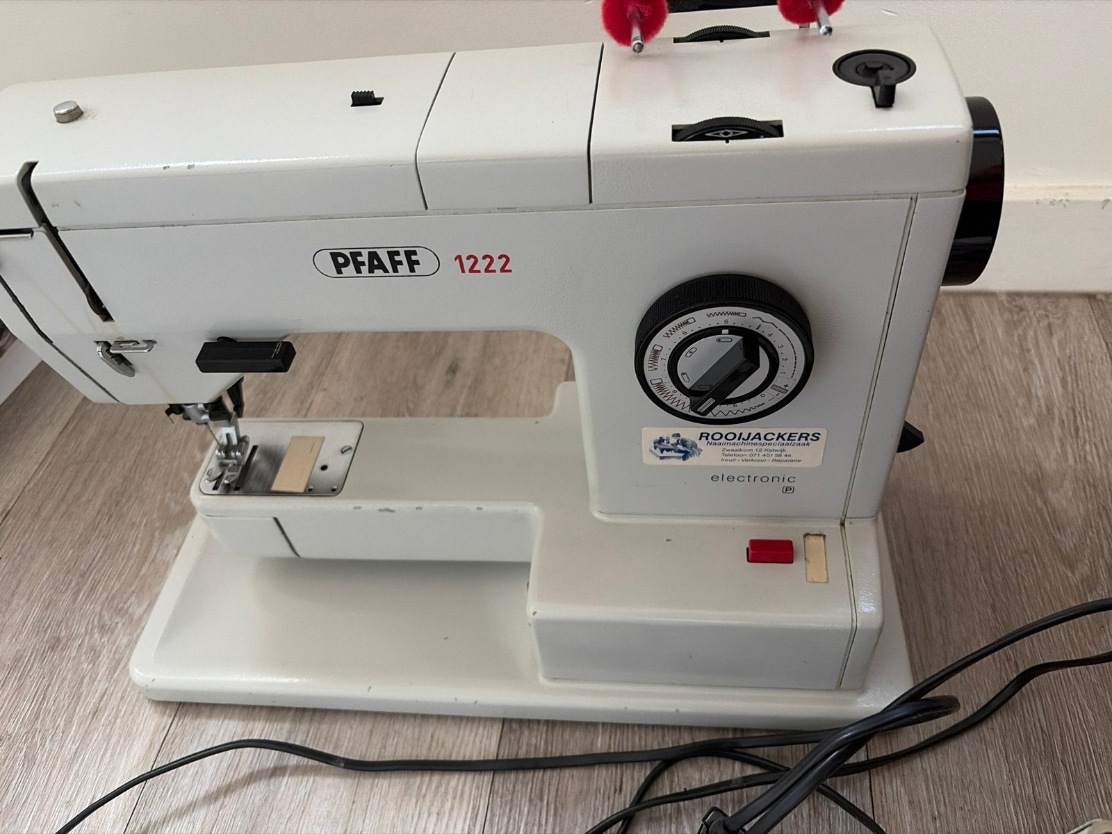 Pfaff 1222 Naaimachine - Goed Onderhouden, Ophalen, Gebruikt, Naaimachine, Pfaff