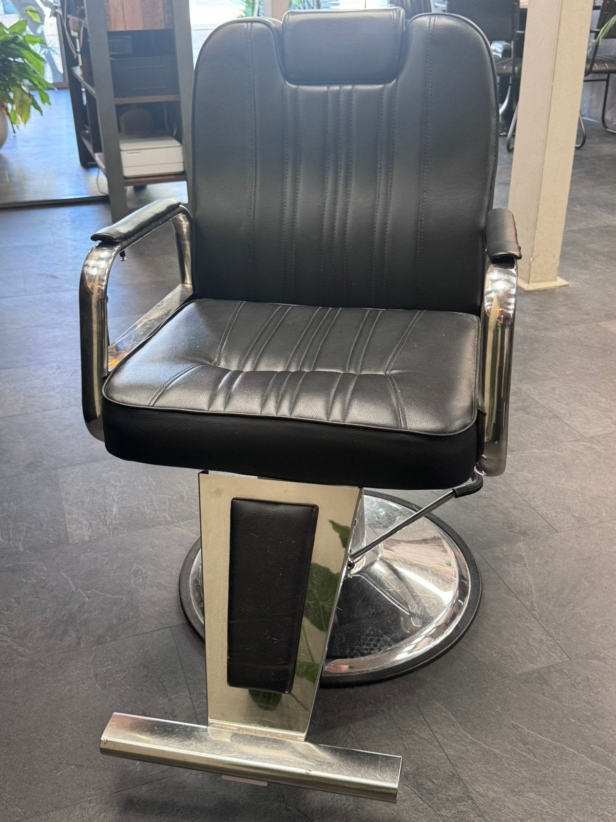 Barber stoel / kappersstoel, Huis en Inrichting, Ophalen