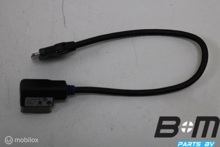 Kabel voor media in naar iphone 4 VW Tiguan 5N, Gebruikt