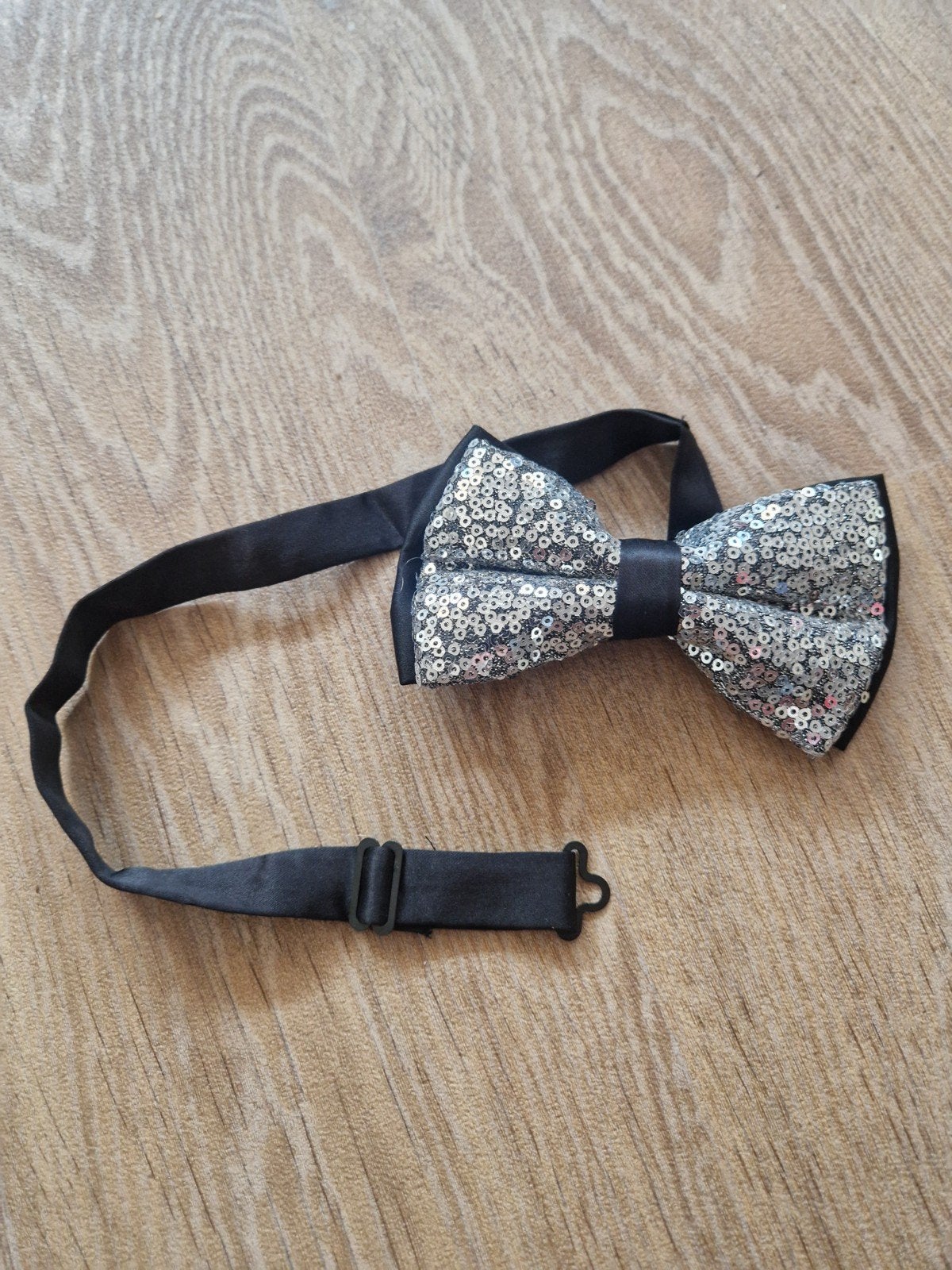 Glitter strik zilver, Ophalen of Verzenden, Nieuw, Overige kleuren