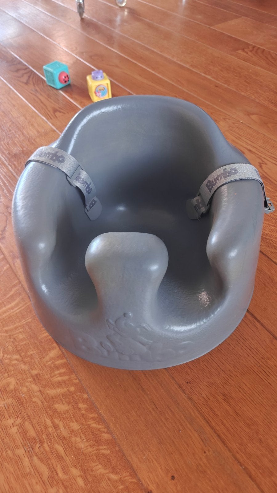 Bumbo Babyzitje - Grijs, Kinderen en Baby's, Kinderstoelen, Ophalen, Gebruikt, Overige typen
