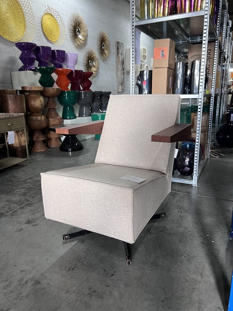 Press Room Chair Gerrit Rietveld Fauteuil | Van €3890, nu, Gerrit Rietveld, Nieuw, 75 tot 100 cm, Ophalen of Verzenden