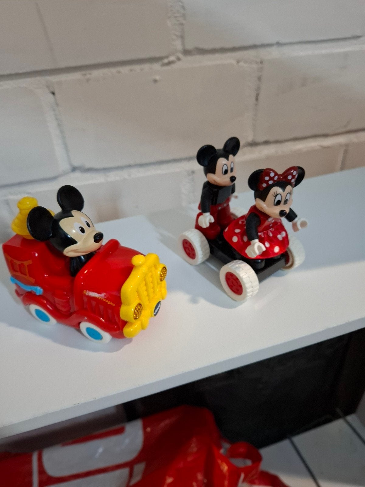 Mickey Mouse en Minnie Mouse speelgoedauto's, Kinderen en Baby's, Ophalen of Verzenden, Gebruikt, Jongen of Meisje