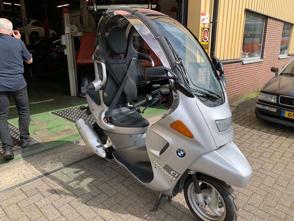 BMW C1 - Unieke scooter met 6000 km, Motoren, Motoren | BMW, Particulier, 200 cc, 1 cilinder