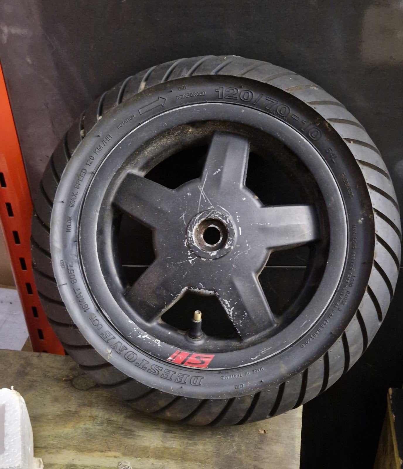 Vespa Piaggio LX50 of Sprint achterwiel incl band, Ophalen, Gebruikt, Overige typen, Vespa