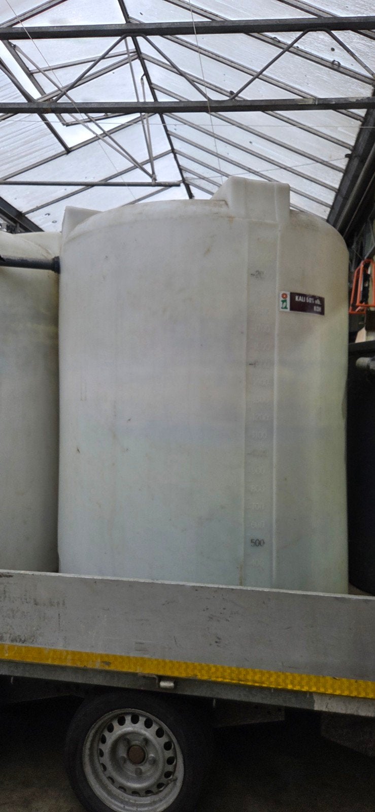 Diverse wateropslagvaten (2500L, 1000L, 300L), Ophalen, Gebruikt