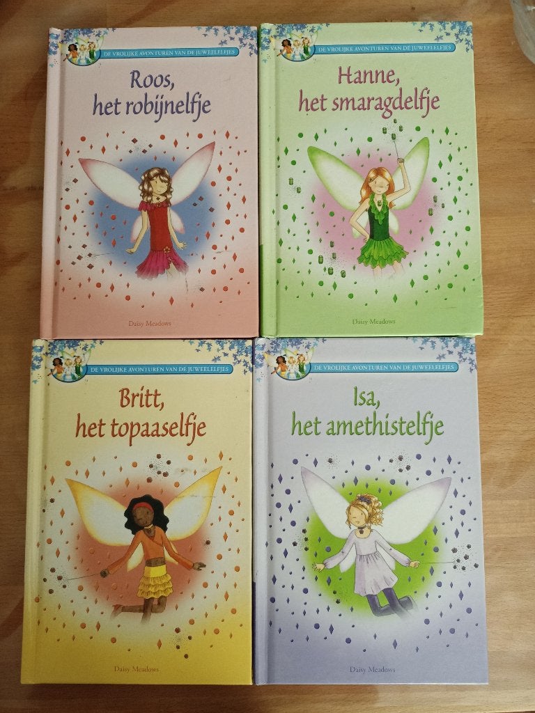 boek - 4x de vrolijke avonturen van de juweelelfjes, Boeken, Ophalen of Verzenden, Zo goed als nieuw, Daisy Meadows, Fictie algemeen