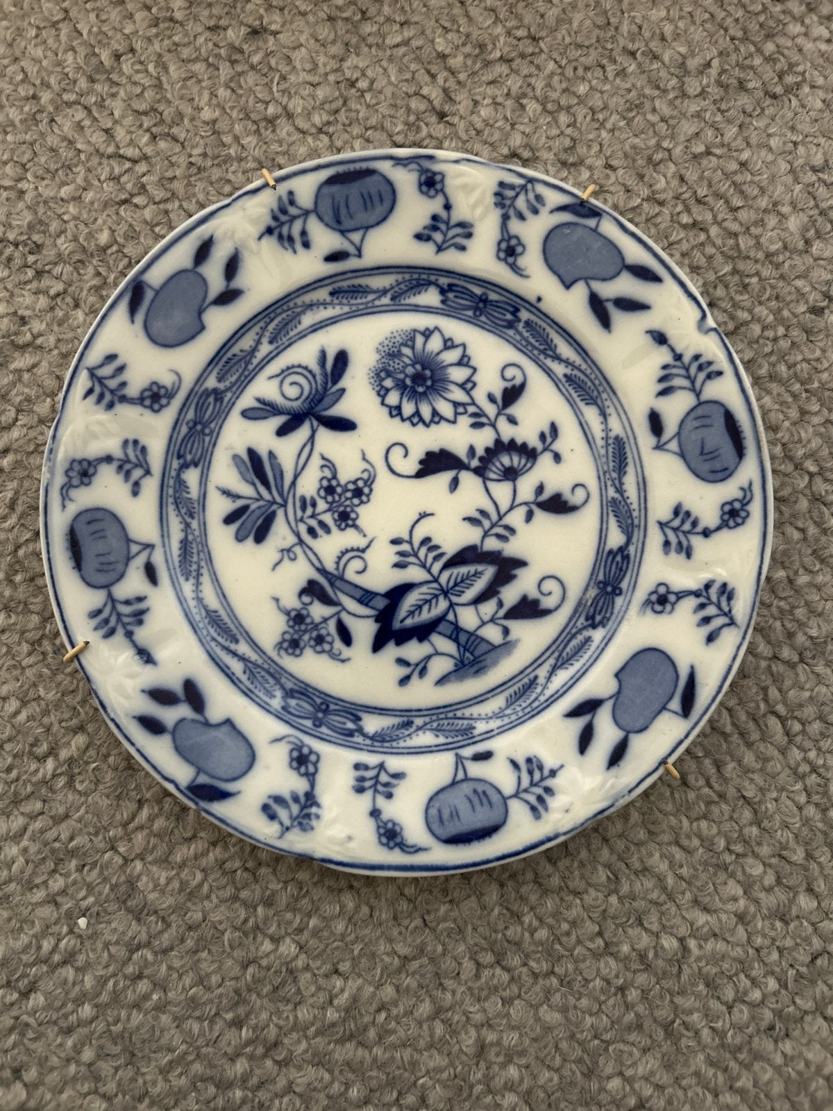 antiek bordje met het klassieke Zwiebelmuster decor, Ophalen of Verzenden