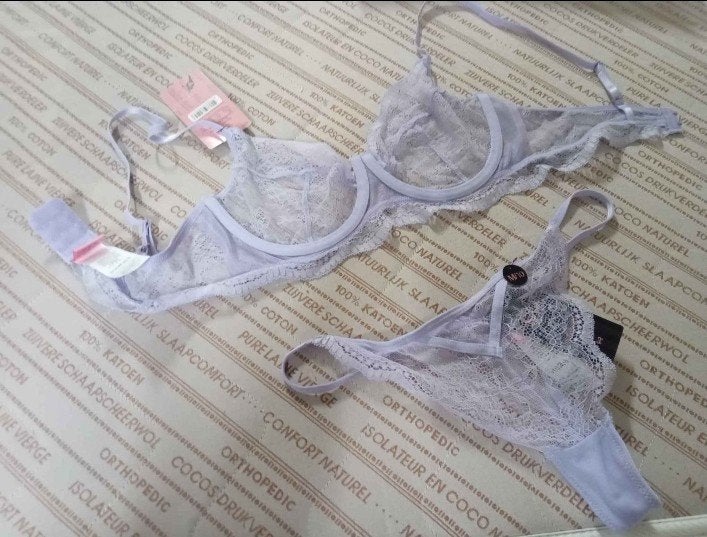 Nieuw bh en string merk isabelle hunkemöller, Kleding | Dames, Ondergoed en Lingerie, Ophalen of Verzenden