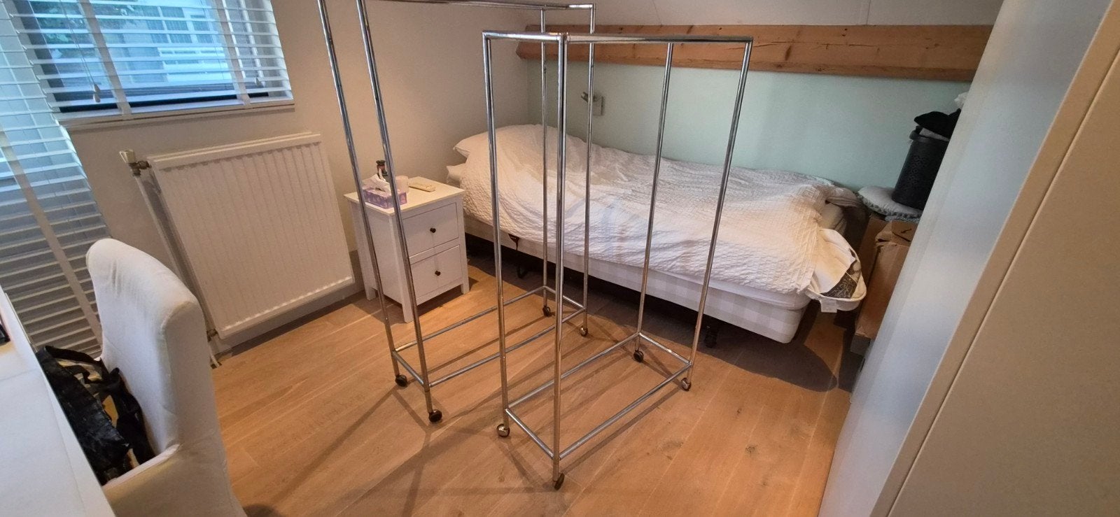 Verrijdbare kledingrekken (2 stuks), Ophalen, Met wielen, Gebruikt