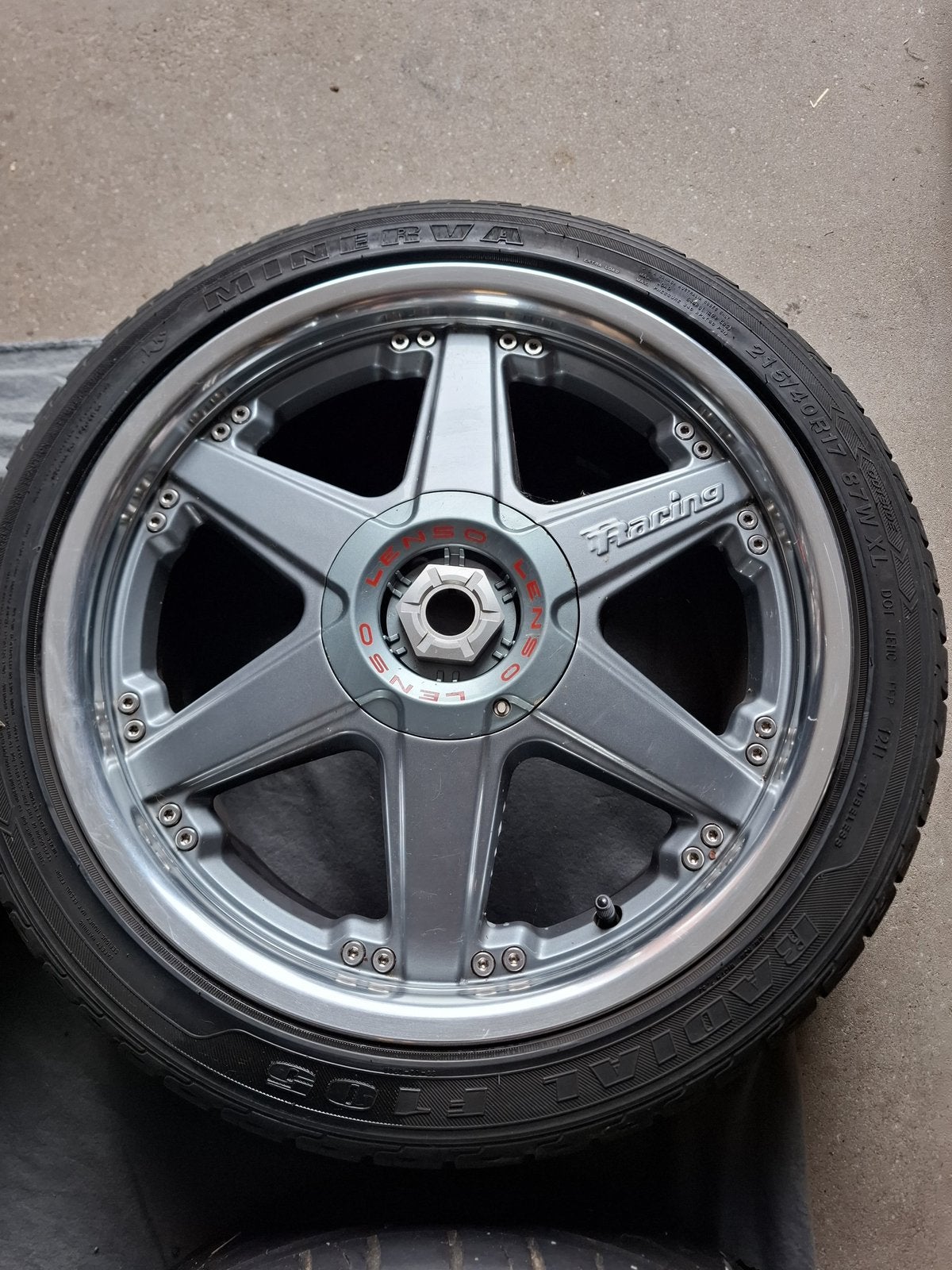 Velgen, Motoren, Ophalen