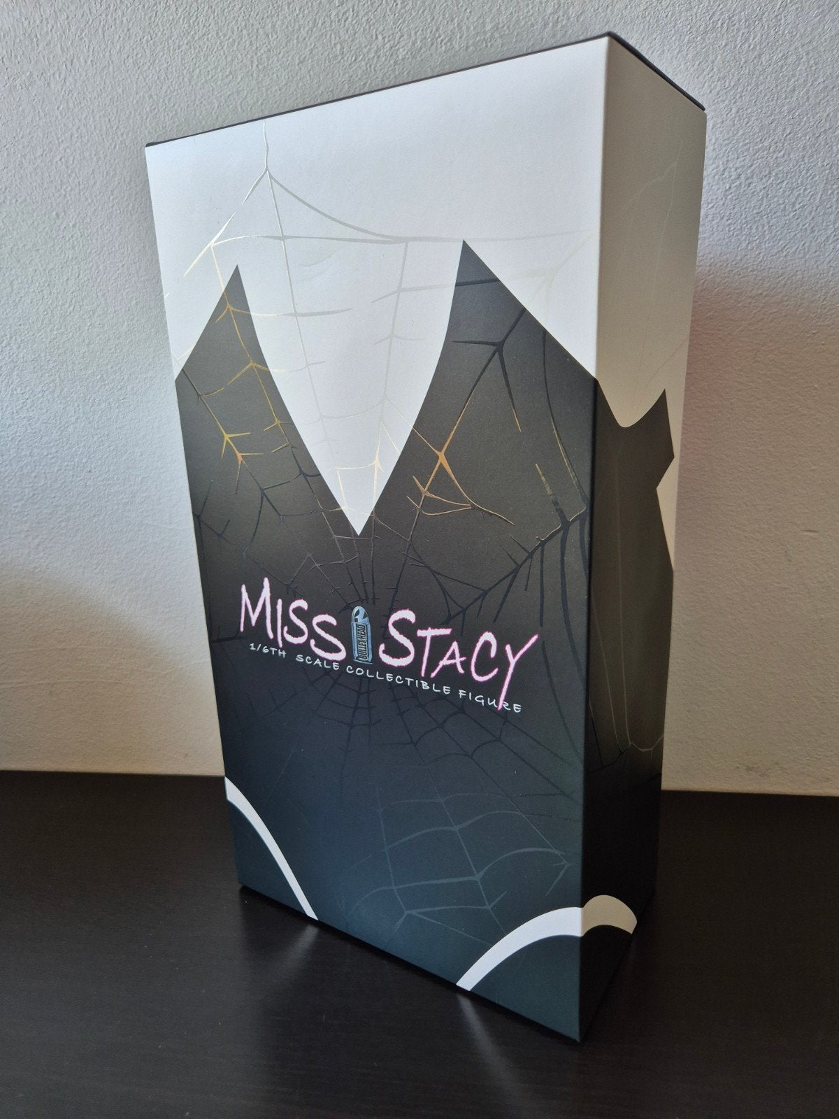 Miss Stacy 1/6 Schaal Figuur Spider-Gwen Bullet Head, Ophalen of Verzenden, Zo goed als nieuw