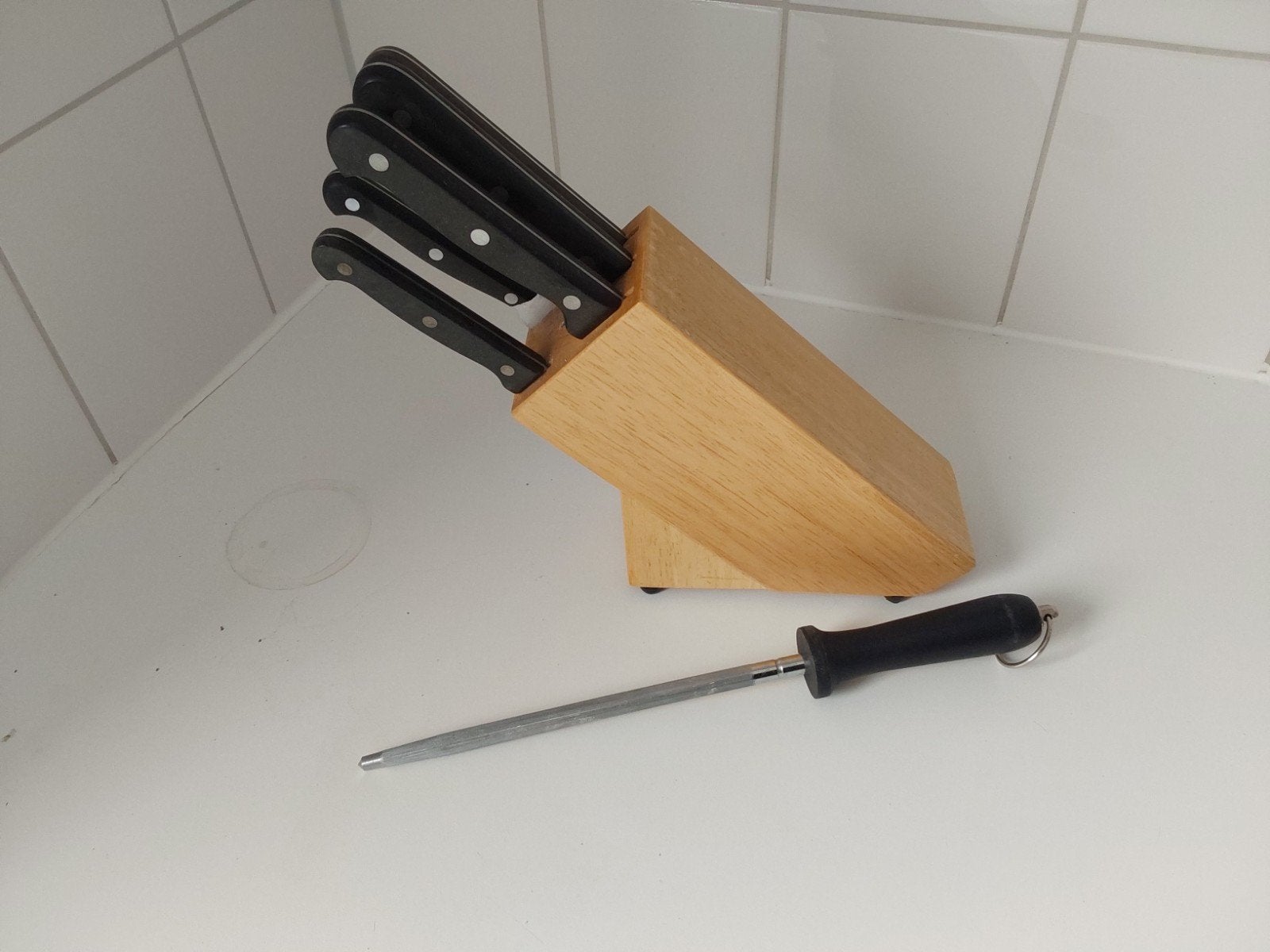Messenset met houten blok en aanzetstaal, Ophalen of Verzenden, Zwart, Metaal, Overige merken