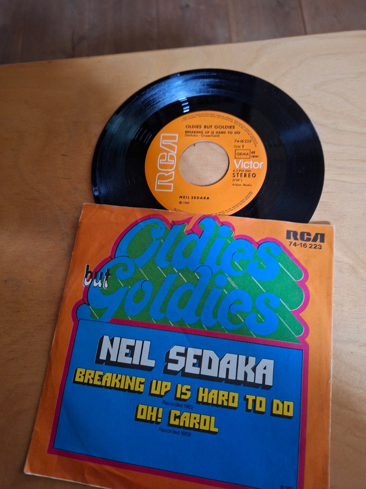 Neil Sedaka -Breaking Up Is Hard To Do / Oh! Carol (Single), Cd's en Dvd's, Vinyl Singles, Gebruikt, Fotohoes, 7 inch, Single