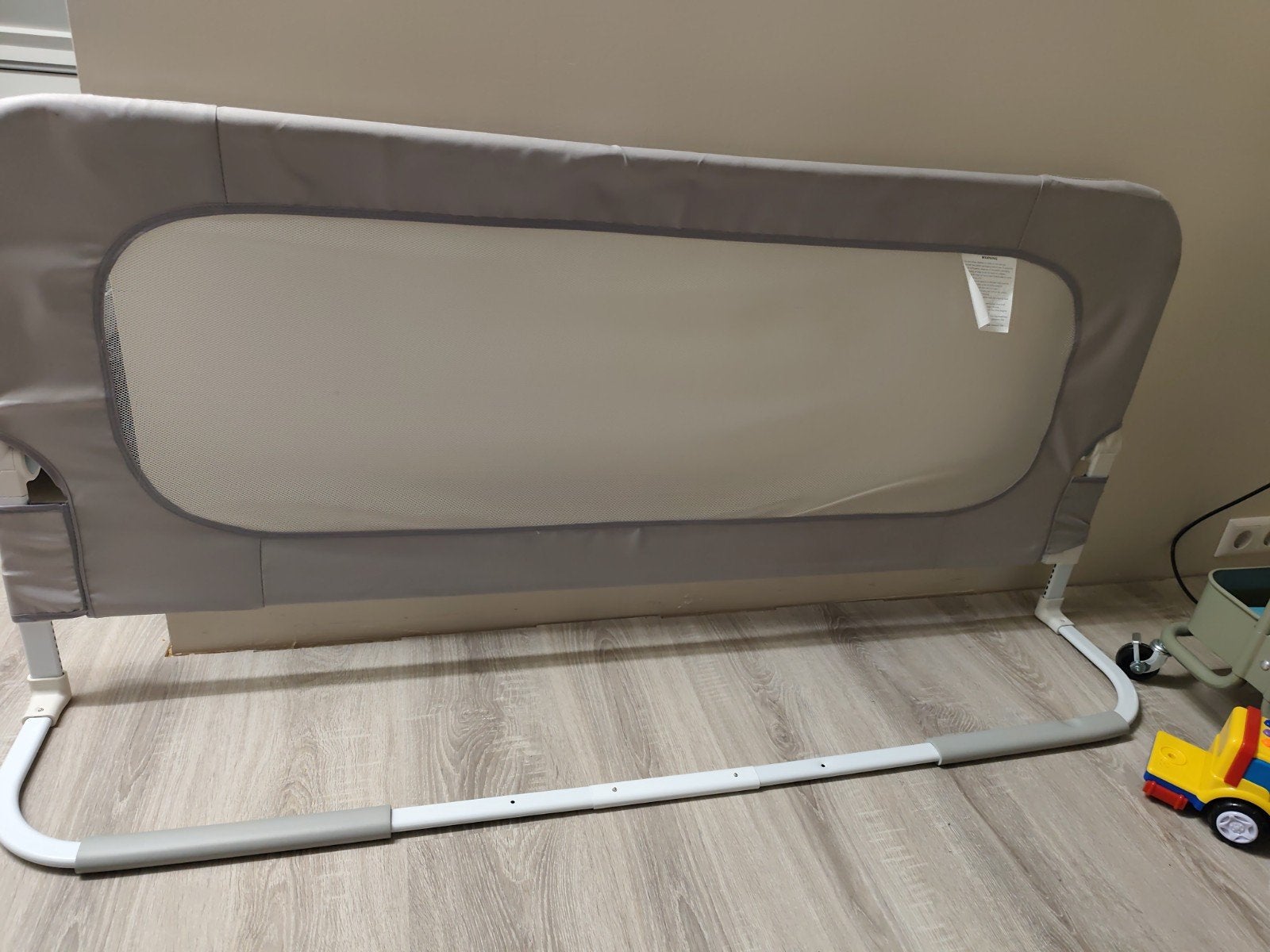 Verstelbaar bedhekje voor kinderbed - Grijs, Kinderen en Baby's, Ophalen, Zo goed als nieuw, 160 tot 180 cm, Minder dan 70 cm
