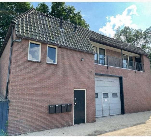 Bedrijfspand / bedrijfsruimte / loods 140m2 tehuur Steenwijk, Huizen en Kamers, Overige soorten, Direct bij eigenaar