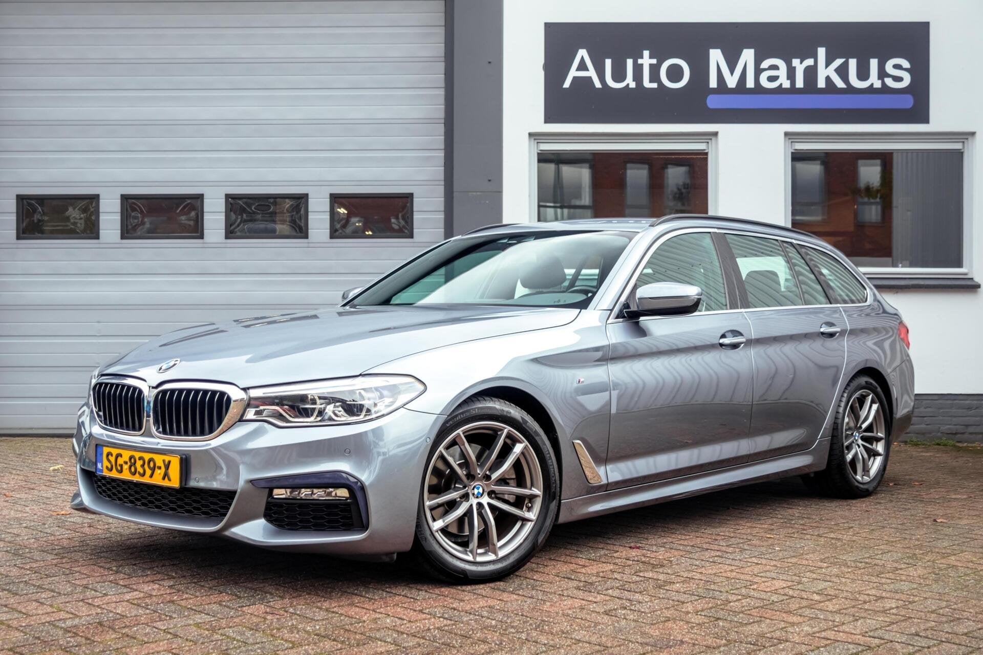 BMW 5-serie Touring 520i M-Sport|Memory|Trekhaak|HiFi|Sfeer|, Auto's, Automaat, 1998 cc, Achterwielaandrijving, Gebruikt