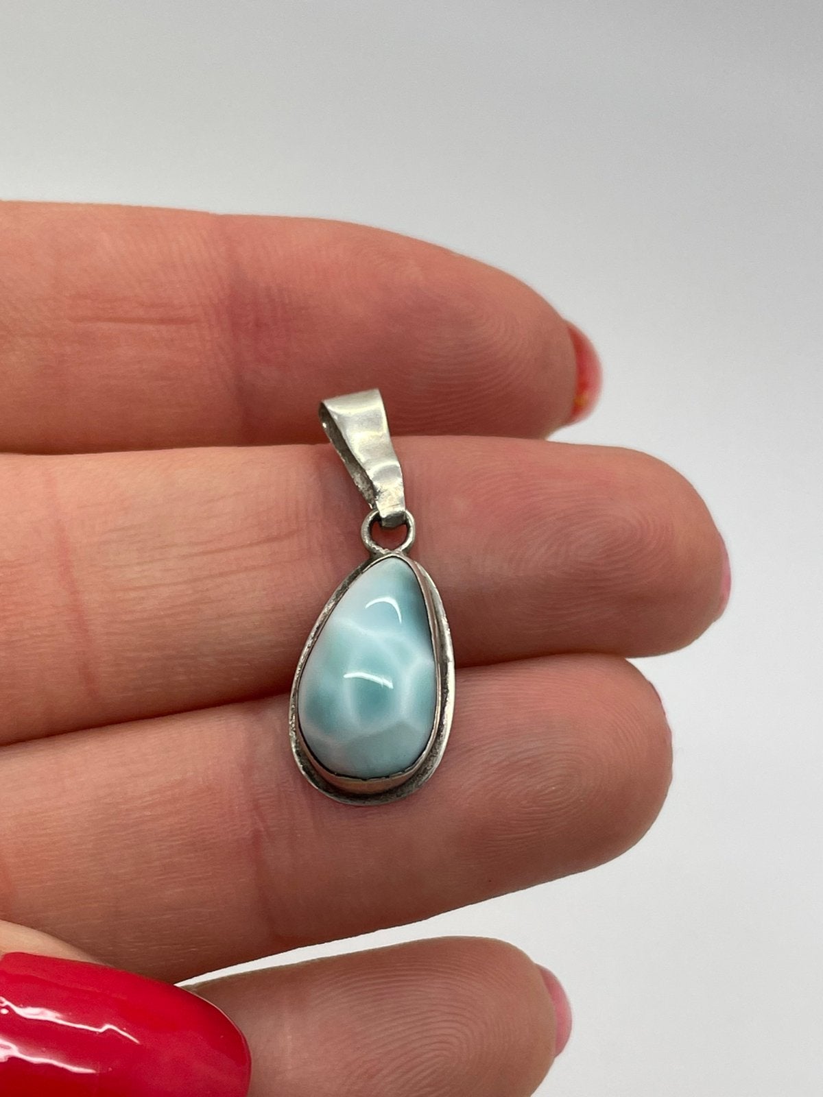 E572 Prachtige zilveren larimar hanger, Sieraden, Tassen en Uiterlijk, Kettinghangers, Zilver, Zilver, Overige voorstellingen