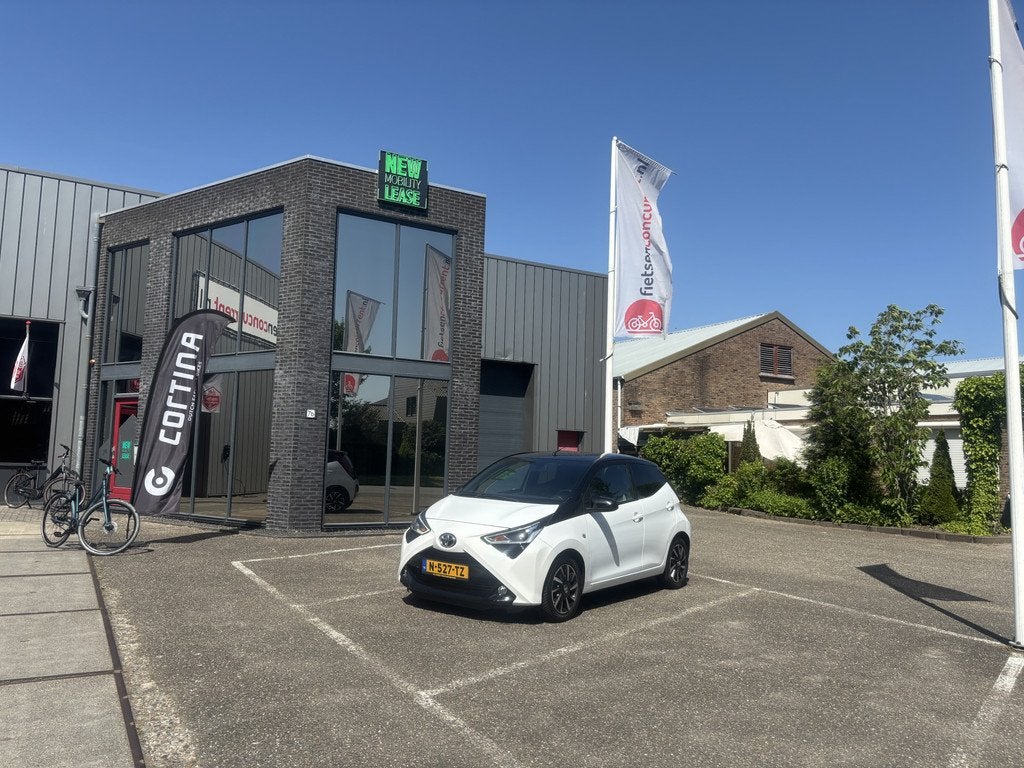Toyota Aygo 1.0 VVT-i x-cite ultimate (bj 2022), Voorwielaandrijving, Stof, Gebruikt, Euro 6