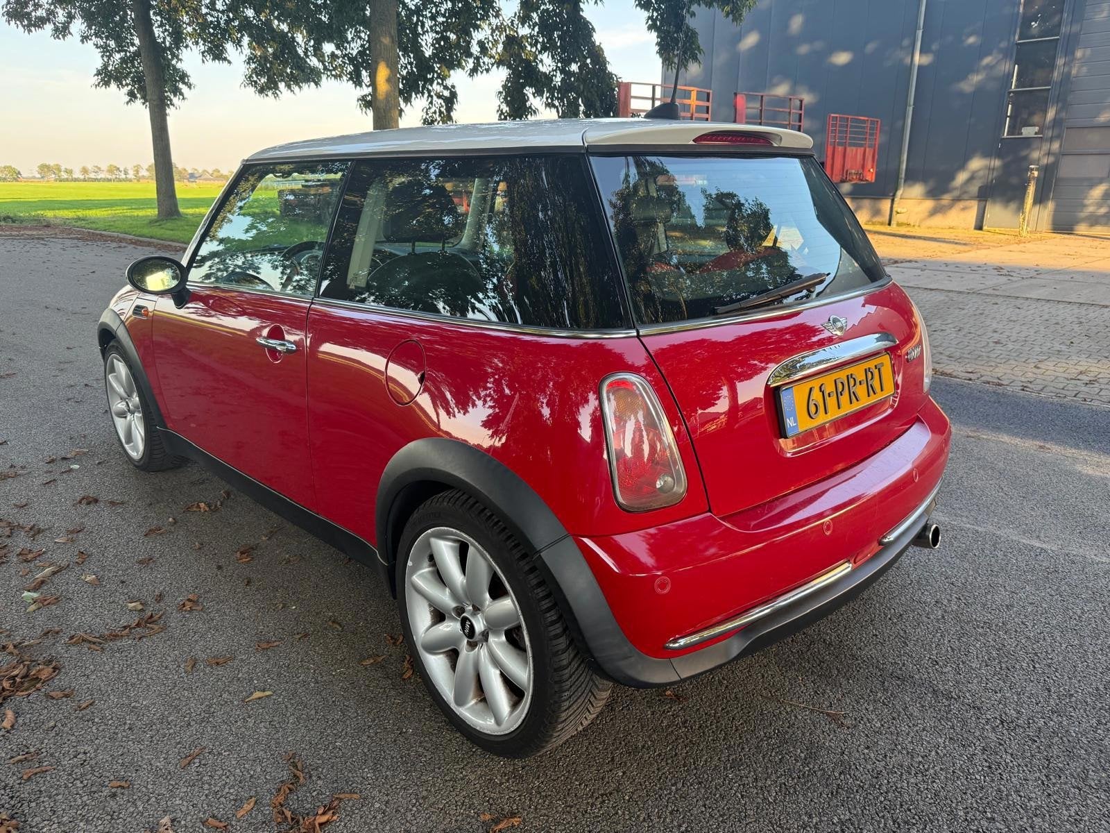Mini 3-Deurs 1.6 Cooper Chili ( MET NIUWE APK AFGELEVERD), Auto's, Voorwielaandrijving, Dealer onderhouden, Gebruikt, Zwart