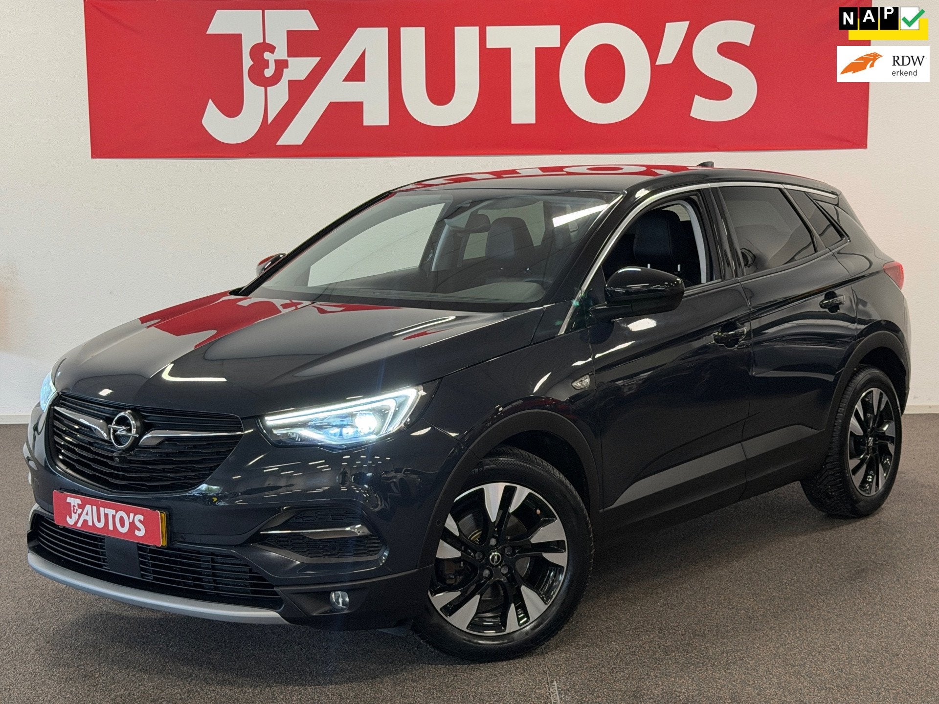 Opel Grandland X 1.2 Turbo Ultimate|NAVIGATIE\CAMERA|CRUISE|, Stof, Gebruikt, 1199 cc, Met garantie (alle)