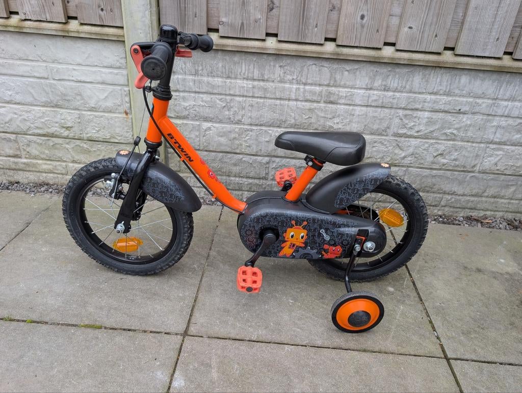 B'twin 500 robot 14 inch fiets 3-5 jaar oranje, Fietsen en Brommers, Fietsen | Kinderfietsjes, Ophalen, Zo goed als nieuw, Minder dan 16 inch