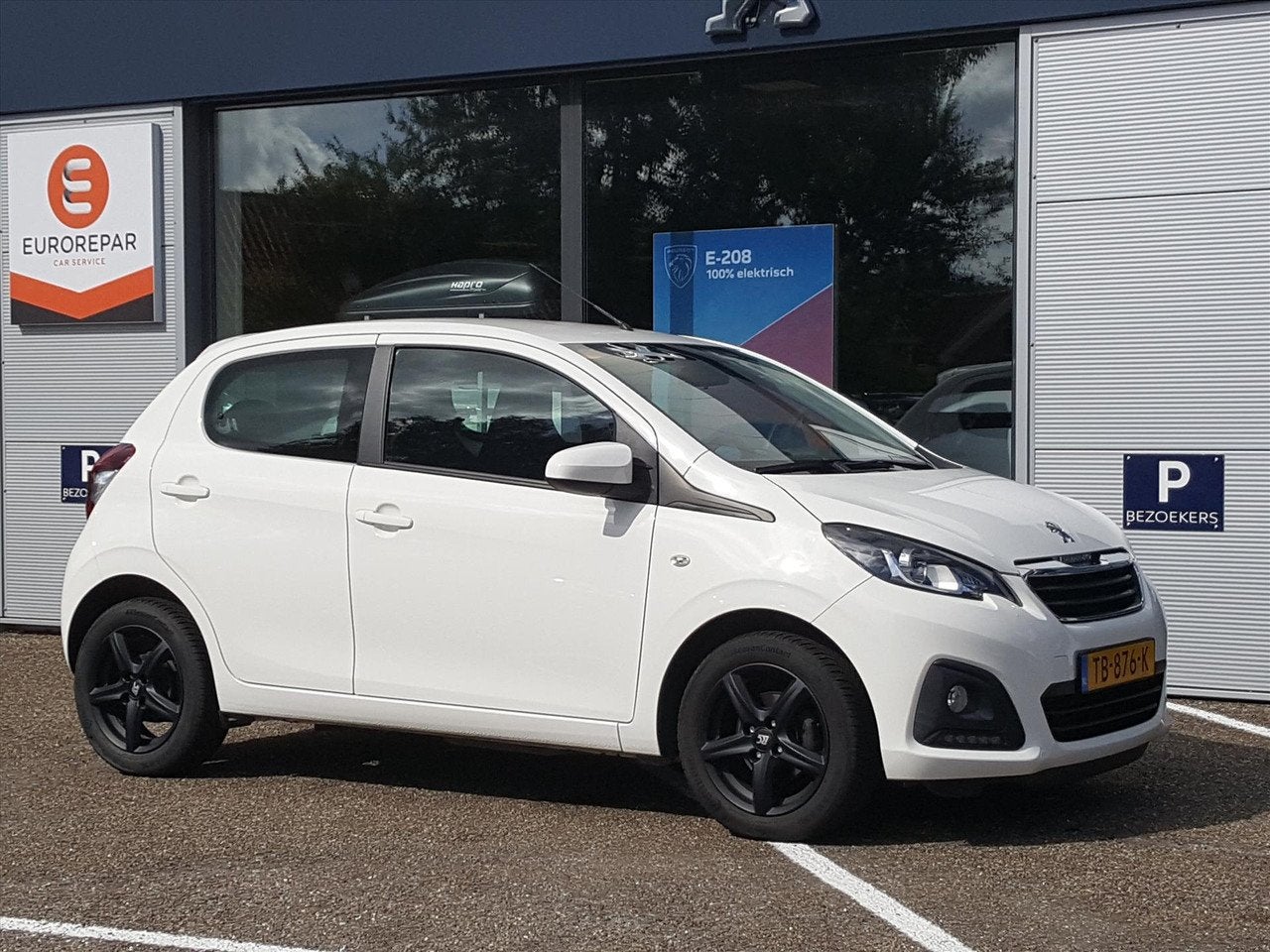 Peugeot 108 1.0 e-VTi 72pk 5D Active AIRCO | BLUETOOTH |ZWAR, Gebruikt, USB, 4 stoelen, Bedrijf
