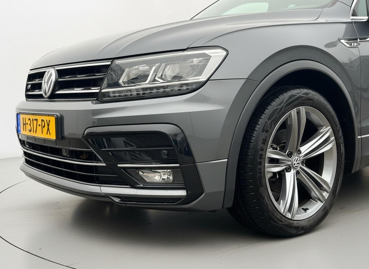 Volkswagen Tiguan 1.5 TSI R-LINE ADAPTIVE CRUISE DIGIDASH NA, Voorwielaandrijving, Stof, 4 cilinders, Origineel Nederlands