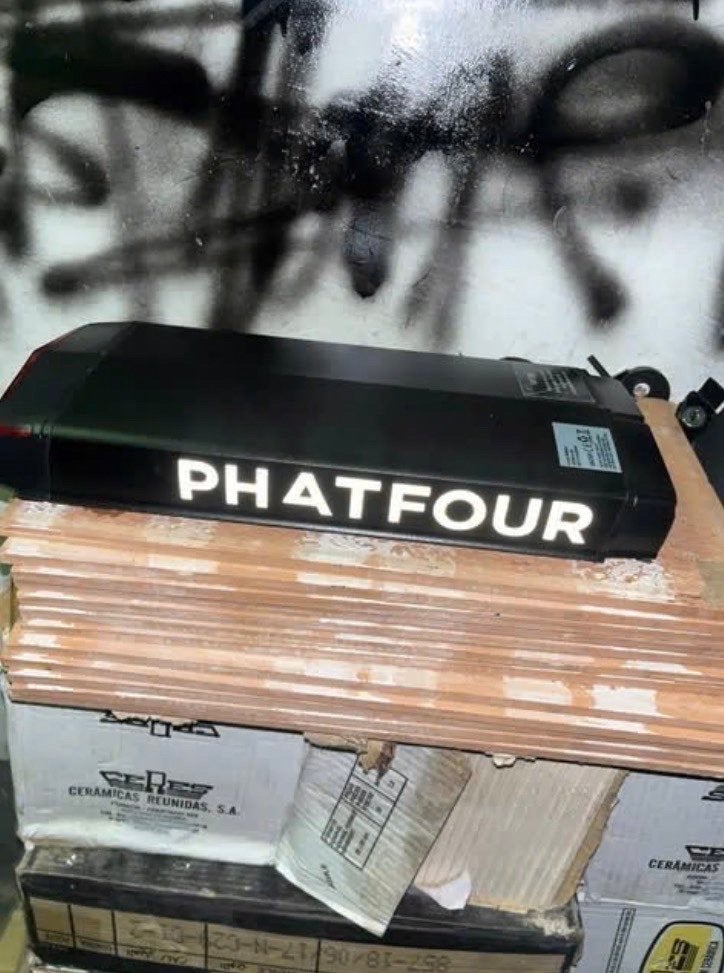Phatfour flb  accu, Ophalen of Verzenden, Gebruikt