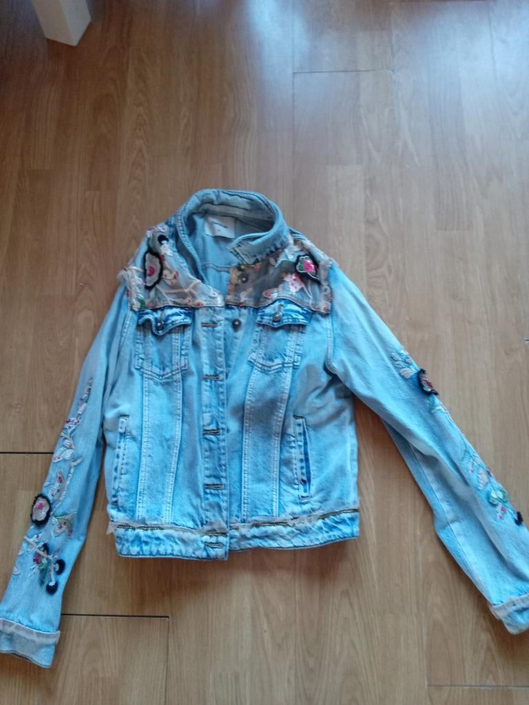 DAMES Spijkerjas maat 44 ZGAN, Kleding | Dames, Jassen | Zomer, Ophalen, Zo goed als nieuw, Maat 42/44 (L), Blauw