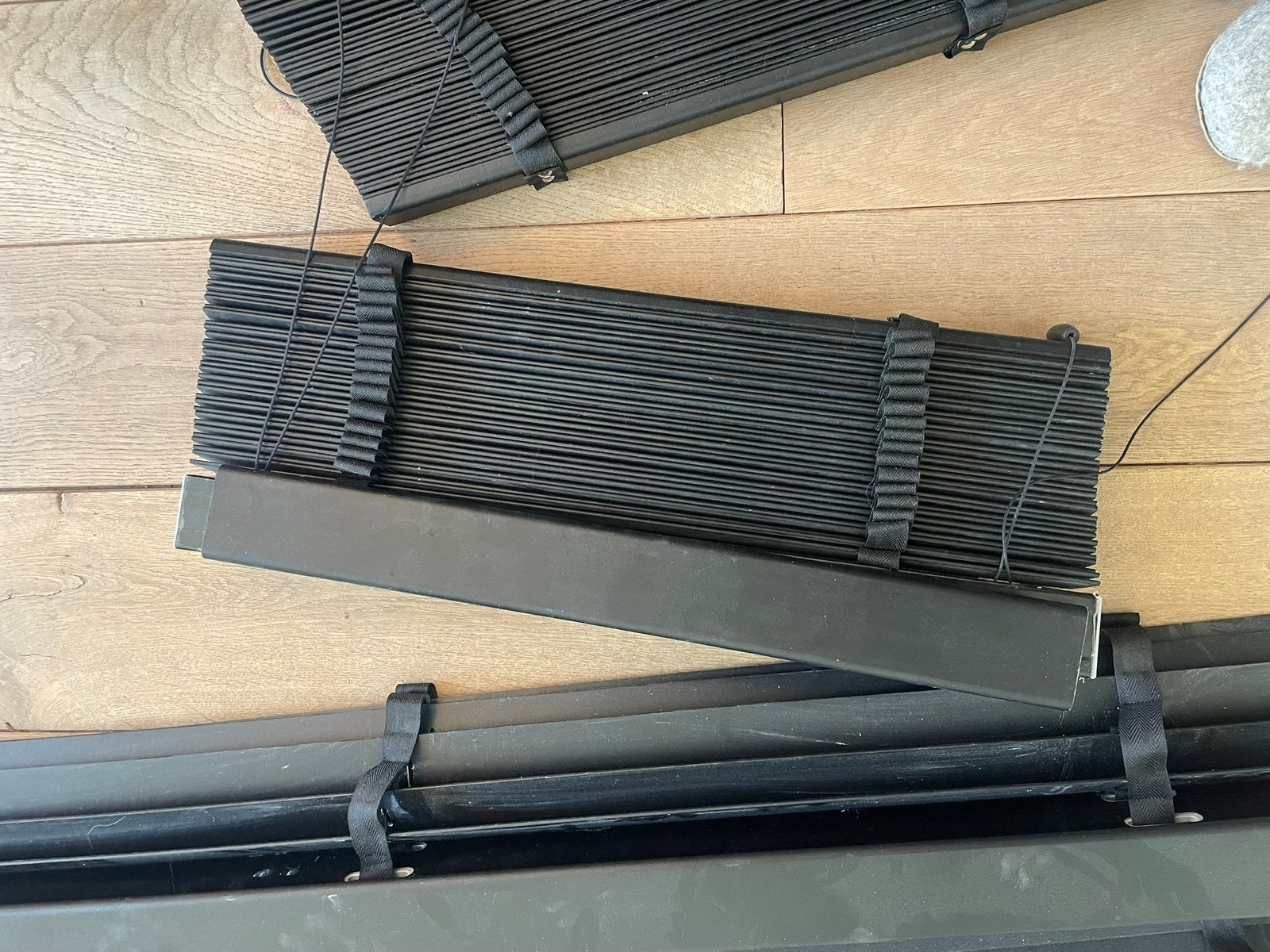 Drie zwarte jaloezieën van hout, Ophalen, Jaloezie, Gebruikt, Zwart