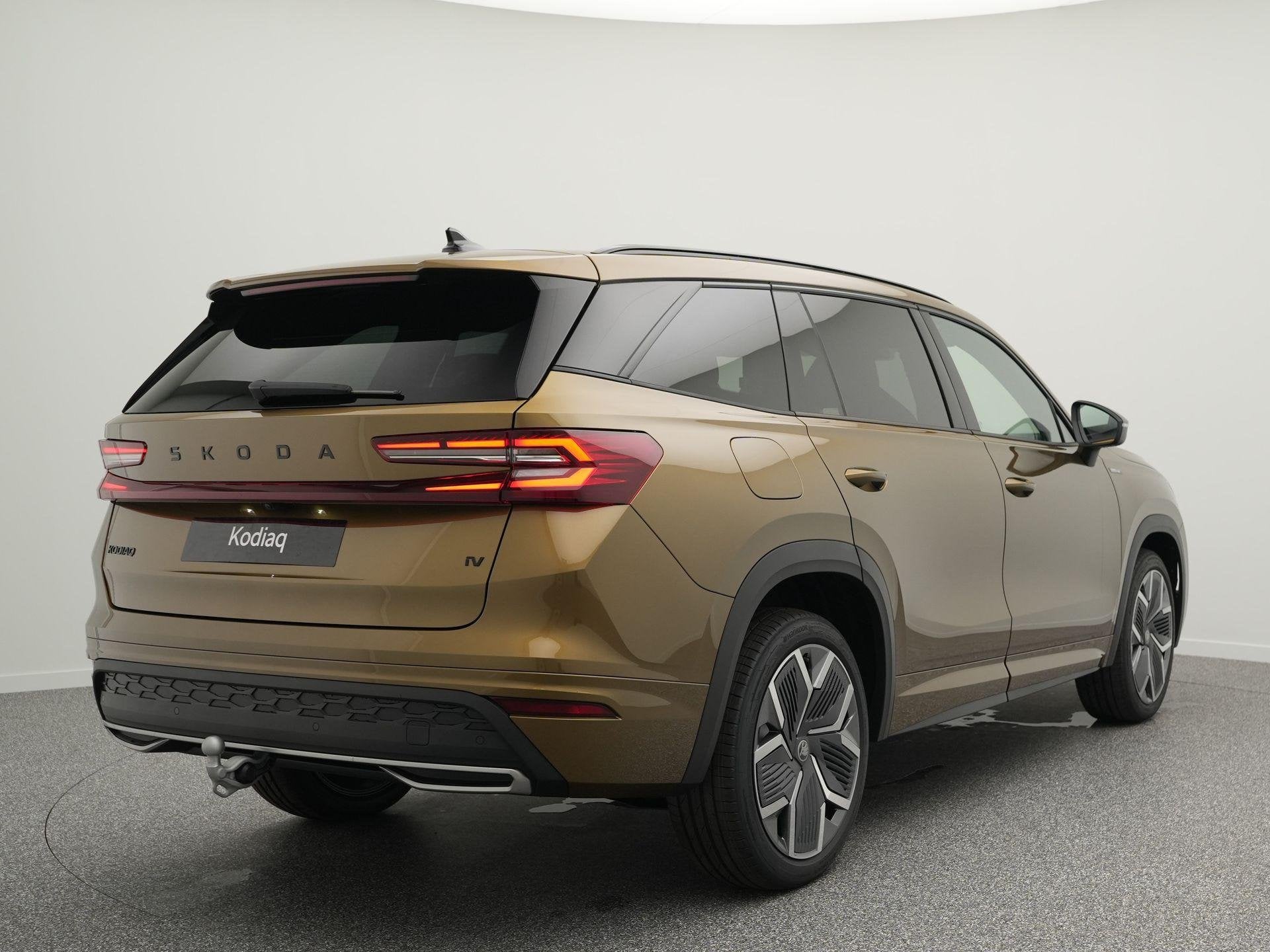 Skoda Kodiaq Sportline Business 1.5 TSI PHEV | Trekhaak | Pa, Auto's, Skoda, Startonderbreker, 1498 cc, 26 kWh, Plug-in hybride