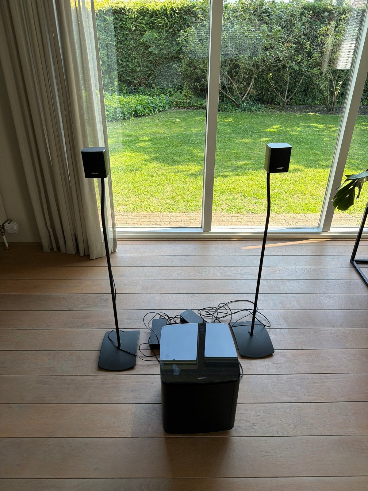 Bose Surround Set: Acoustimass 300 & Virtually Invisible 300, Ophalen, Gebruikt