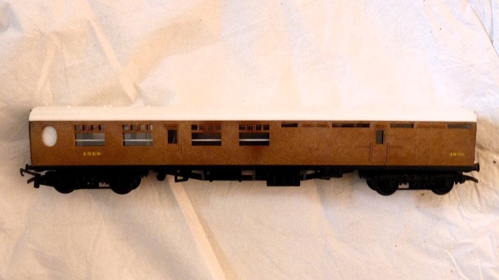 Hornby LNER Composite 1/2  break, Overige merken, Gebruikt, Gelijkstroom, Wagon