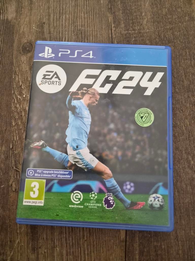 Ps4 fifa 24, Ophalen of Verzenden, Zo goed als nieuw, Sport, 3 spelers of meer