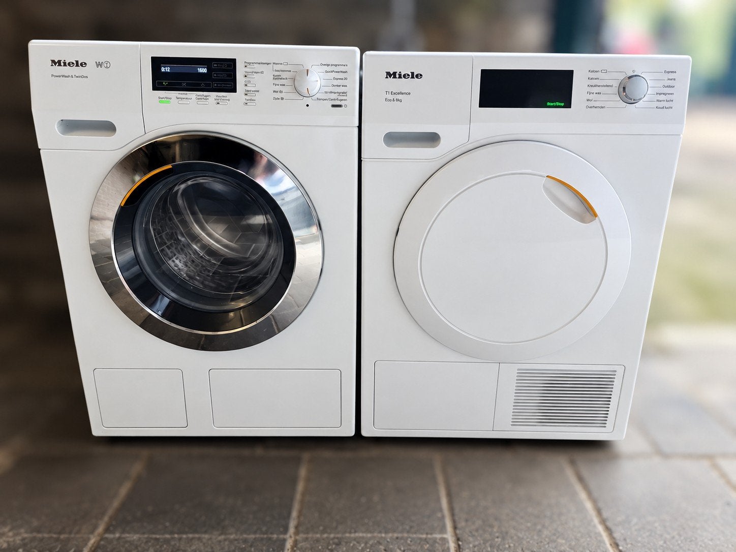 Miele W1 & T1 8kg wasmachine + 8kg warmtepompdroger, 8 tot 10 kg, Ophalen, Zo goed als nieuw, Minder dan 85 cm