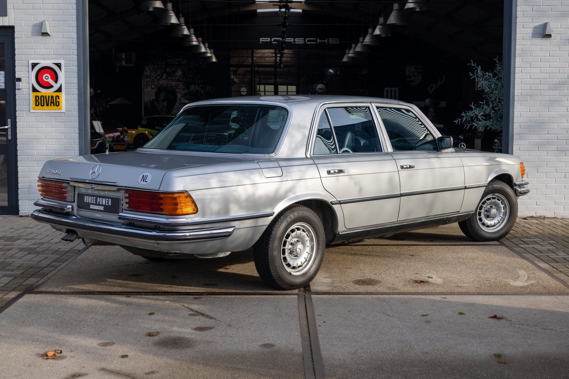 Mercedes-Benz S-Klasse 280 S W116 (bj 1977, automaat), Auto's, Automaat, 156 pk, Leder en Stof, Mercedes-Benz