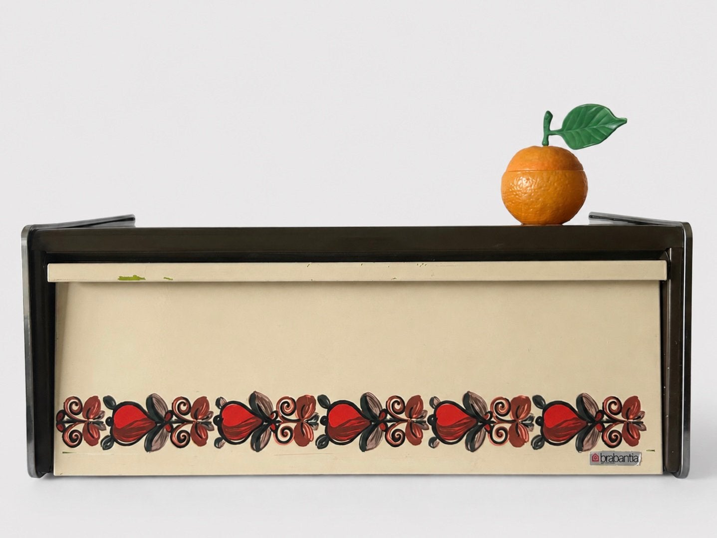 Vintage Retro Brabantia Broodtrommel met bloemenrand, Ophalen of Verzenden, Zo goed als nieuw, Metaal, Broodtrommel