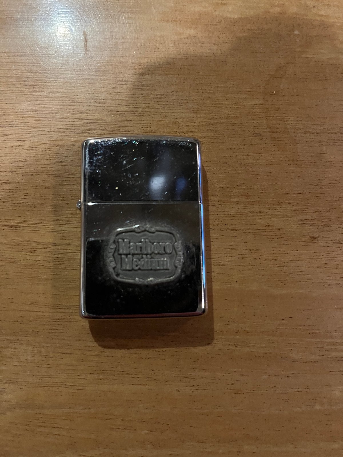 Marlboro Medium Zippo Aansteker - Gebruikt, Verzamelen, Ophalen of Verzenden, Gebruikt, Aansteker