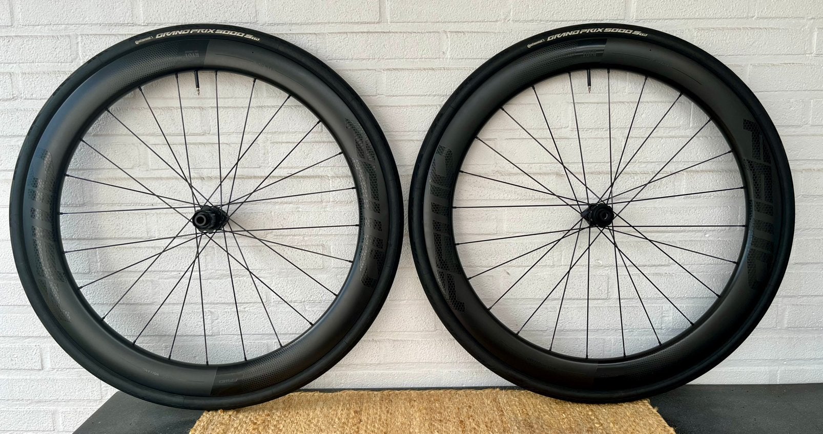Carbon wielset FFWD Ryot 55 (DT Swiss 240 EXP naven), Ophalen, Band, Zo goed als nieuw, Racefiets