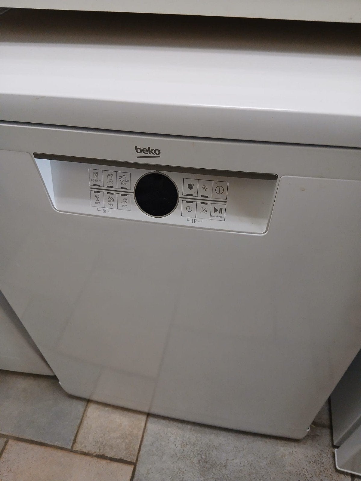 zgan Beko vaatwasser, Witgoed en Apparatuur, Vaatwasmachines, Ophalen, Zo goed als nieuw, 85 tot 90 cm