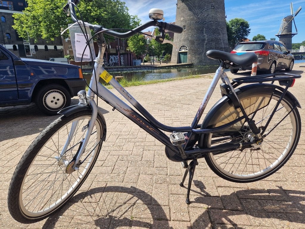 Koop bij ons uw moederfiets en steun gelijk de stichting!, Fietsen en Brommers, Fietsen | Dames | Moederfietsen, Ophalen, 0 zitjes
